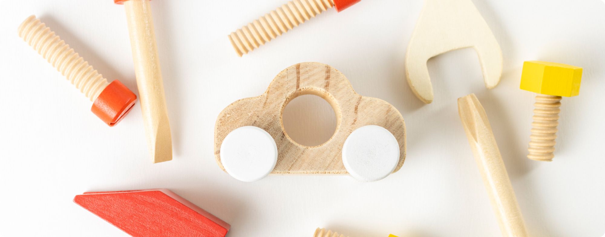 車検と定期点検（法定点検）の違いについて解説。
車の点検は車検だけで十分？