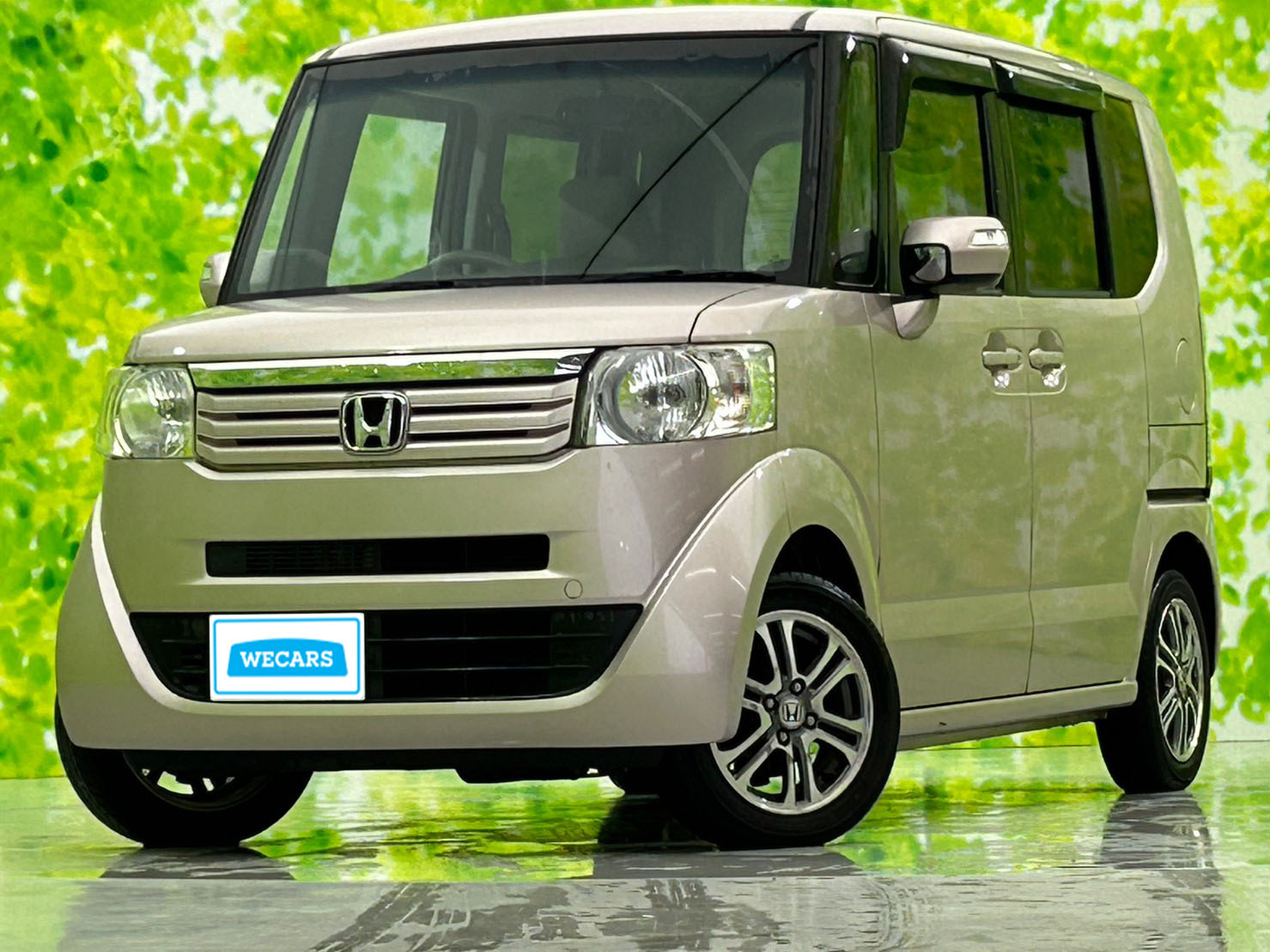 ホンダ N-BOX平成25年12月（2013年12月） 発売モデル