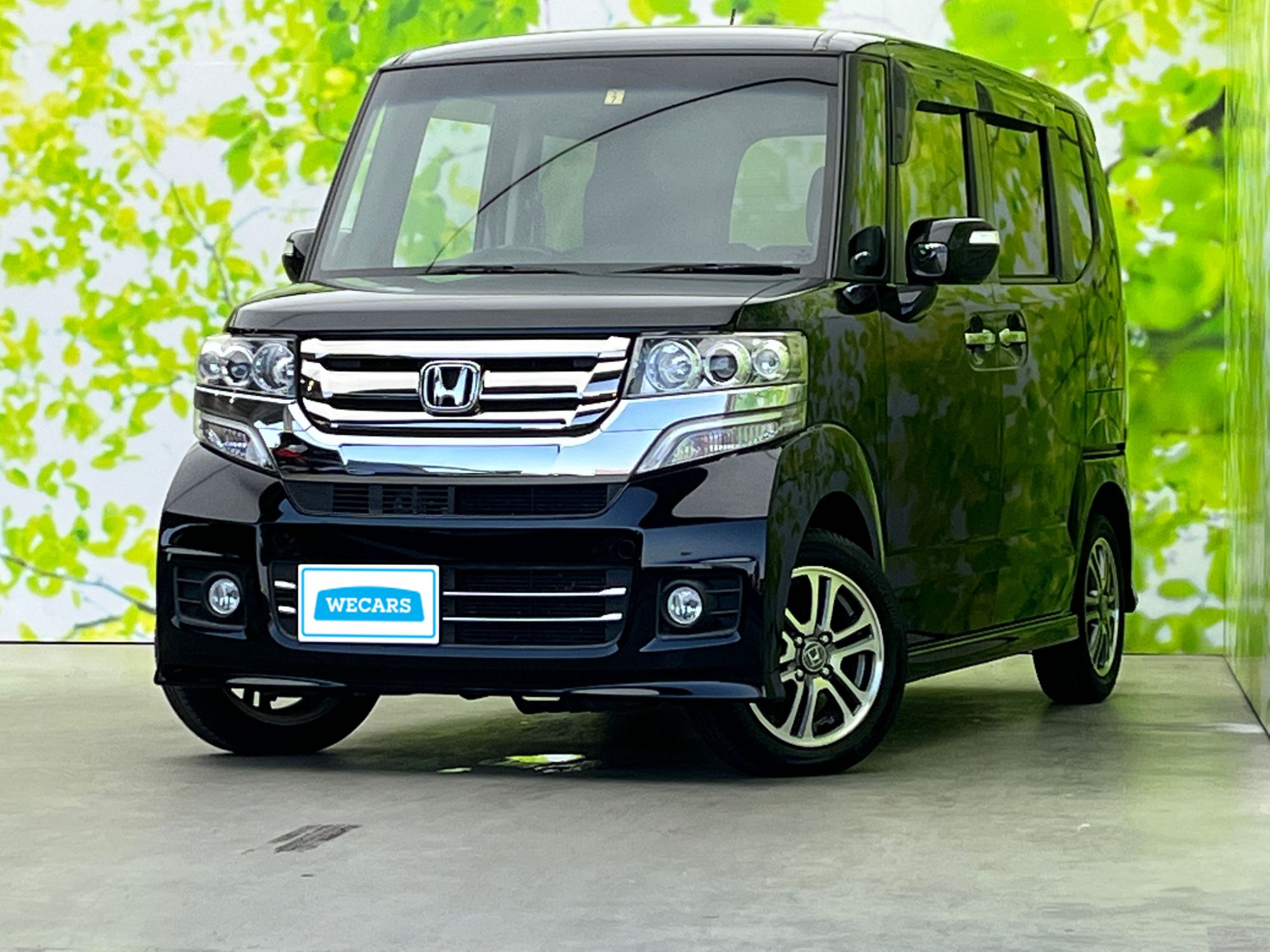 ホンダ N-BOXカスタムの平成27年11月（2015年11月） 発売モデル