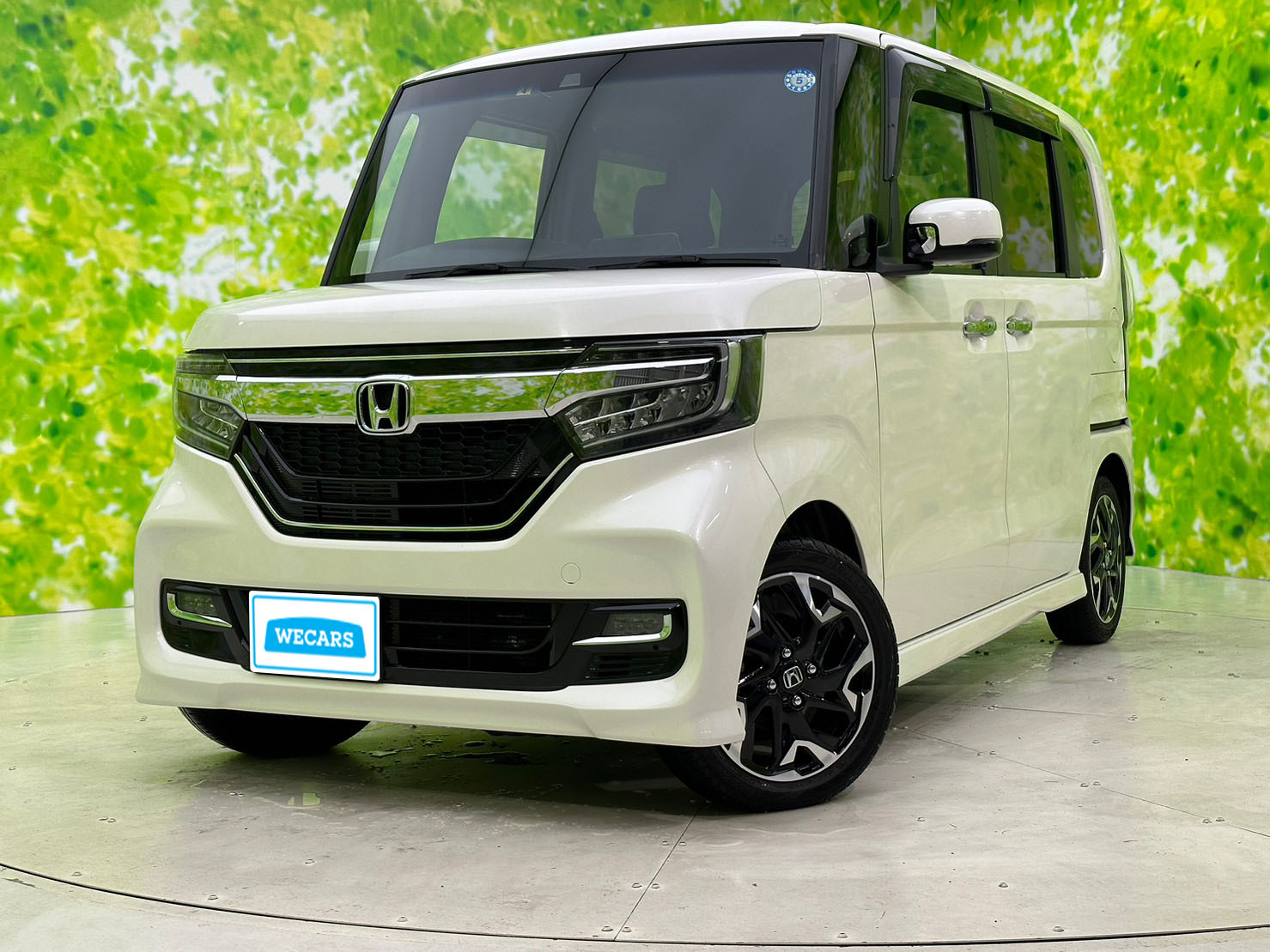 ホンダ N-BOXカスタムの平成30年4月（2018年4月） 発売モデル