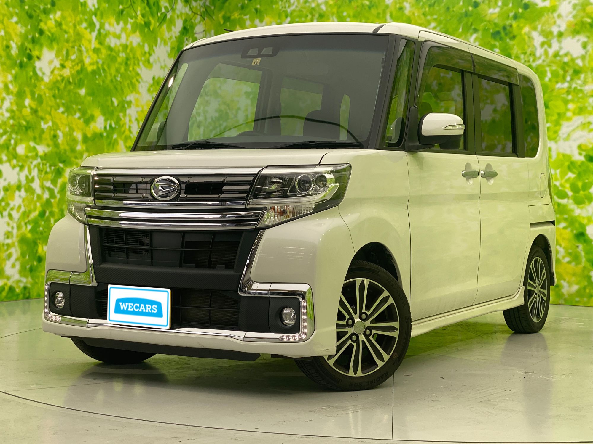 ダイハツ タントカスタム平成28年11月(2016年11月) 発売モデル