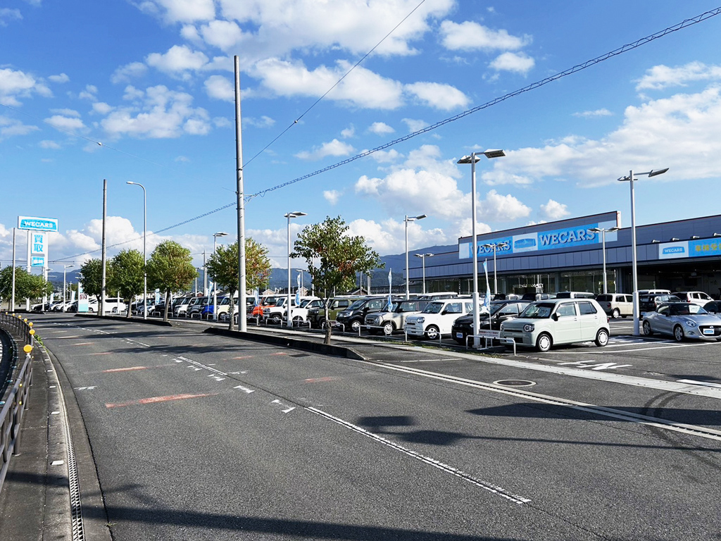 WECARS（ウィーカーズ）桜井店