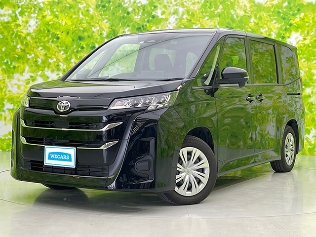 新型ノア・ヴォクシー写真