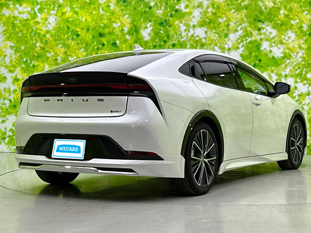 新型プリウス写真