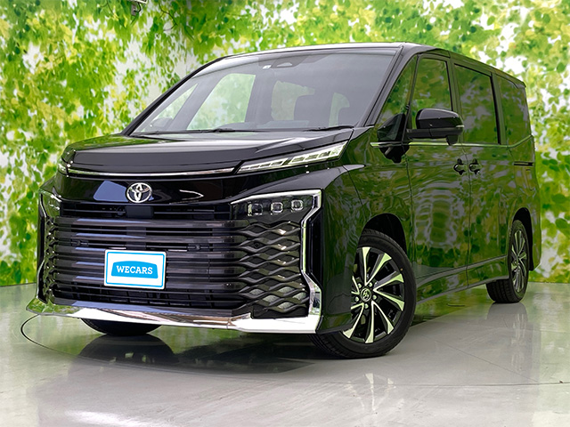 新型ノア・ヴォクシー写真